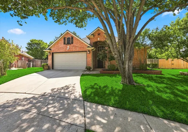 Photo 2 of Single family home for sale at 5340 Stillwater Dr, Fort Worth, TX 76137 | MLS# 21343377 | Listing updated on 2026-09-01