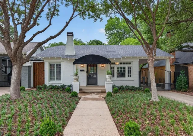 Photo 1 of Sale Pending at 1325 Clover Ln, Fort Worth, TX 76107 | MLS# 21346662 | Listing updated on 2026-08-30