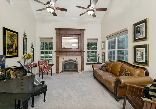 Photo 4 of Single family home for sale at 1290 Fox Ln, Burleson, TX 76028 | MLS# 21345071 | Listing updated on 2026-08-22