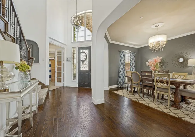 Photo 3 of Single family home for sale at 604 Bentley Ct, Roanoke, TX 76262 | MLS# 21346000 | Listing updated on 2026-10-08