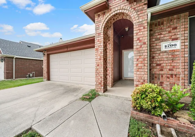 Photo 2 of Single family home for sale at 4700 Woodhaven, Haltom City, TX 76137 | MLS# 21346296 | Listing updated on 2026-08-26