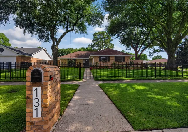 2nd image of 131 Fountainbleu Dr, Shreveport, LA 71115 | MLS# 21342487