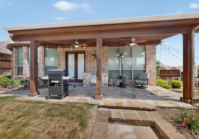 Photo 3 of Single family home for sale at 110 Highwood Ave, Little Elm, TX 75068 | MLS# 21345673 | Listing updated on 2026-08-09