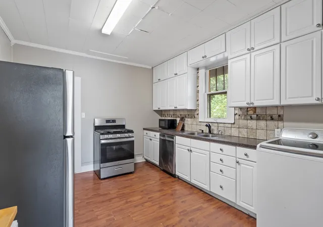 Photo 3 of Single family home for sale at 1619 Oneal St, Greenville, TX 75401 | MLS# 21346791 | Listing updated on 2026-08-26