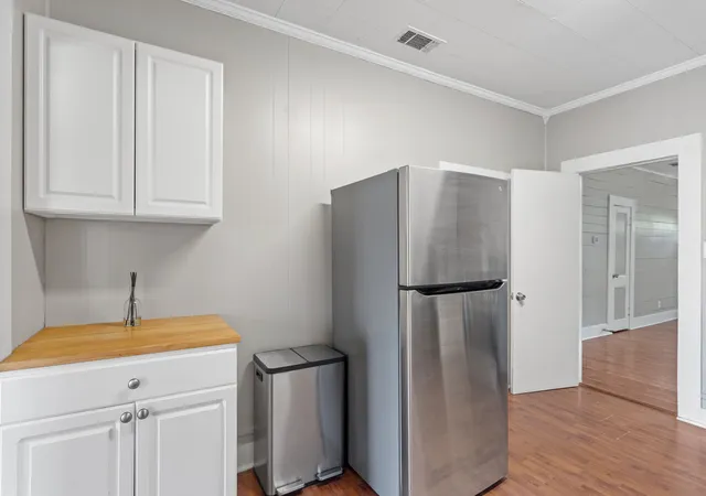Photo 4 of Single family home for sale at 1619 Oneal St, Greenville, TX 75401 | MLS# 21346791 | Listing updated on 2026-08-26