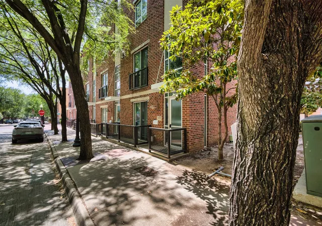 Photo 1 of Sale Pending at 3009 State St, Dallas, TX 75204 | MLS# 21345506 | Listing updated on 2026-08-25