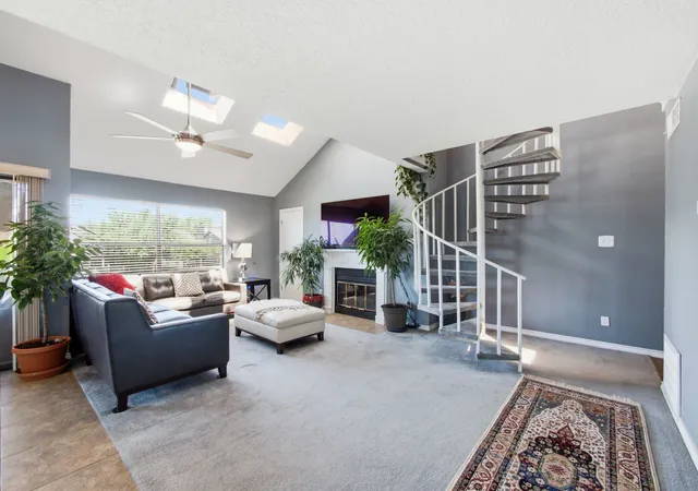 Listing Photo 4 - Condo for sale in building located at 1104 Signal Ridge Pl, Rockwall, TX 75032 - Unit #1104