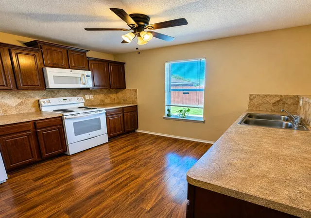 Photo 2 of Single family home for sale at 2003 Firefly Cir, Waco, TX 76705 | MLS# 21344773 | Listing updated on 2026-08-22