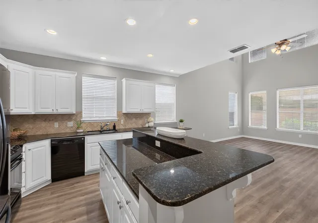 3rd image of 8133 Captain Mary Miller Dr, Shreveport, LA 71115 | MLS# 21337011