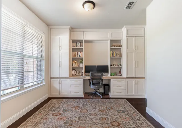 Photo 3 of Single family home for sale at 717 Rio Concho Trl, Mc Kinney, TX 75071 | MLS# 21343092 | Listing updated on 2026-08-07