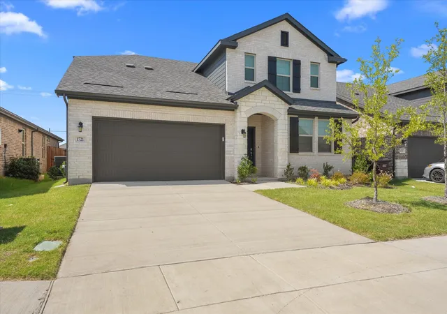 Photo 2 of Single family home for sale at 1721 Rushpea, Royse City, TX 75189 | MLS# 21347024 | Listing updated on 2026-09-21