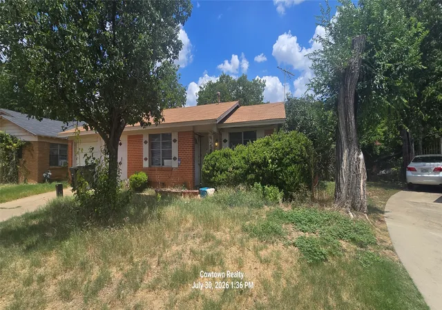 6th image of 1053 Cole Ct, Fort Worth, TX 76115 | MLS# 21347039
