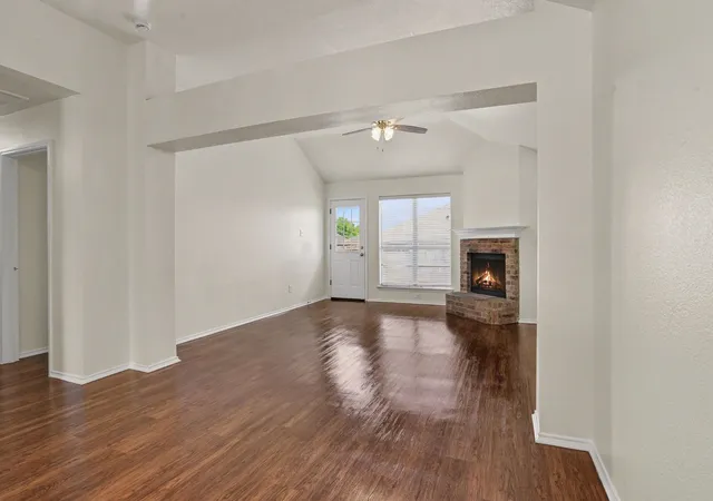 Photo 3 of Single family home for sale at 115 Windsor, Forney, TX 75126 | MLS# 21344273 | Listing updated on 2026-10-05