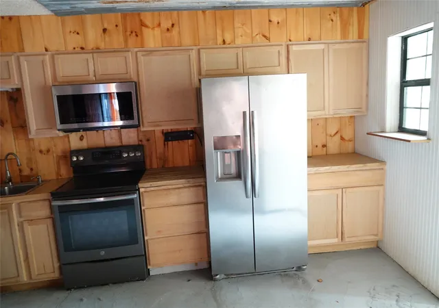 Photo 3 of Single family home for sale at 8021 County Road 544, Brownwood, TX 76801 | MLS# 21344792 | Listing updated on 2026-09-29