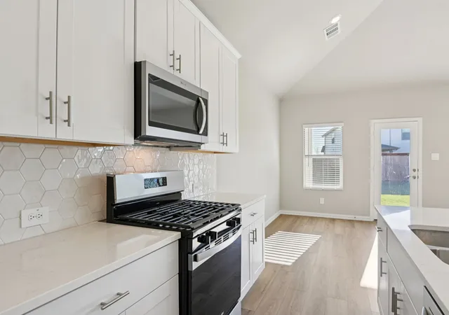 Photo 4 of Single family home for sale at 2128 Santa Anita St, Seagoville, TX 75159 | MLS# 21346531 | Listing updated on 2026-10-05