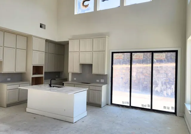 Photo 3 of Single family home for sale at 1641 Rolling Hieghts Ln, Aledo, TX 76008 | MLS# 21347115 | Listing updated on 2026-10-08