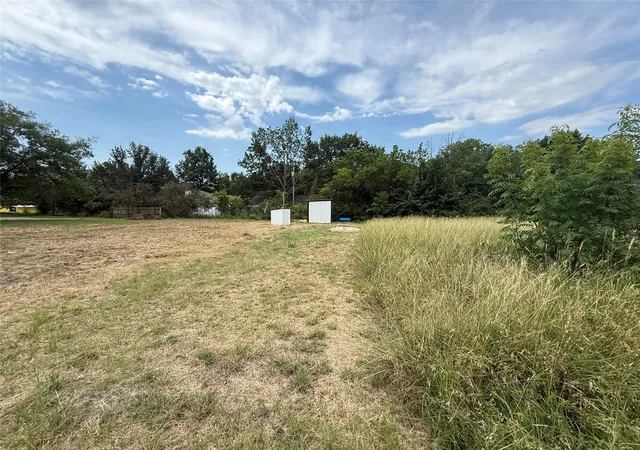 Photo 3 of Single family home for sale at 4724 N University Dr, Denton, TX 76208 | MLS# 21345432 | Listing updated on 2026-08-26