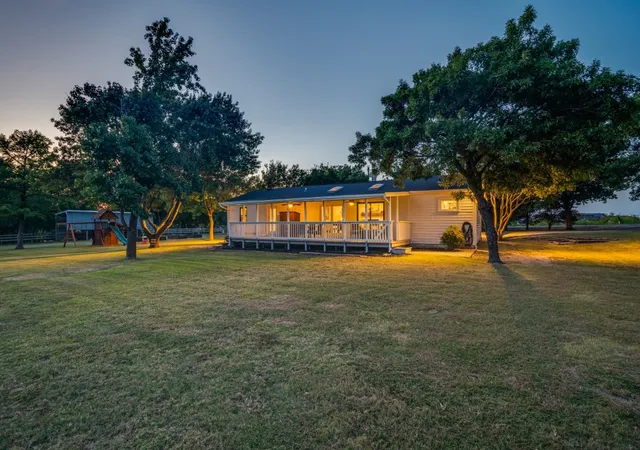 Photo 3 of House for sale at 11689 County Road 586, Royse City, TX 75189 | MLS# 21341872 | Listing updated on 2026-09-26