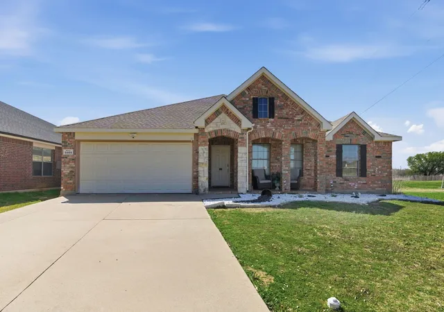 Photo 1 of Single family home for sale at 9469 Fox Hill Dr, Fort Worth, TX 76131 | MLS# 21347154 | Listing updated on 2026-08-26
