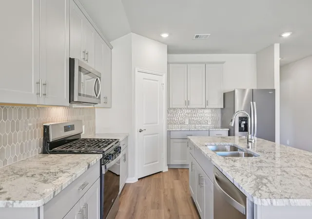 Photo 4 of Sale Pending at 2517 Nicole Dr, Denton, TX 76208 | MLS# 21346534 | Listing updated on 2026-08-25