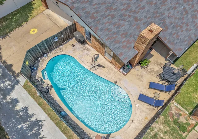 Photo 2 of Sale Pending at 4908 Crawford Dr, The Colony, TX 75056 | MLS# 21345951 | Listing updated on 2026-08-20