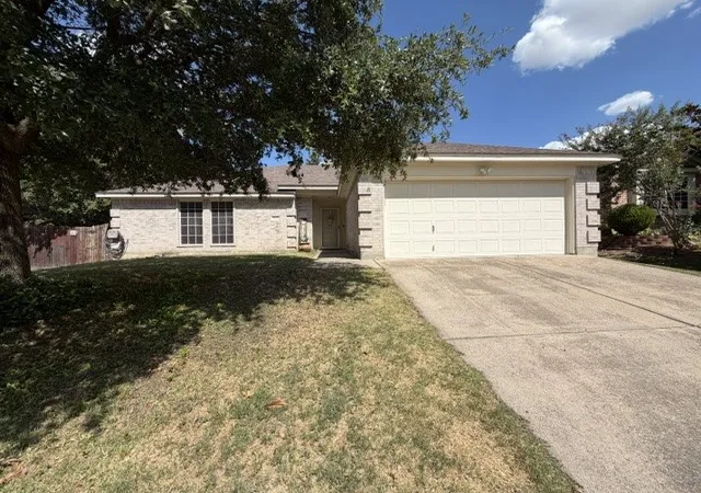 Photo 1 of Single family home for sale at 1129 Doreen St, White Settlement, TX 76108 | MLS# 21346346 | Listing updated on 2026-08-10