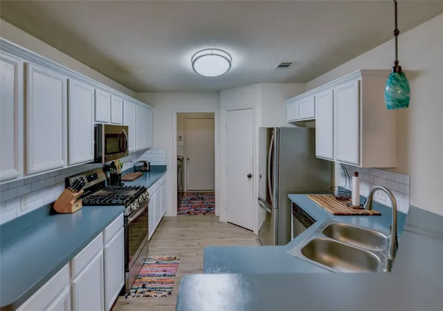 Photo 3 of Single family home for sale at 1129 Doreen St, White Settlement, TX 76108 | MLS# 21346346 | Listing updated on 2026-08-10