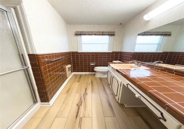 Photo 4 of Single family home for sale at 2117 Oakwood Ln, Abilene, TX 79605 | MLS# 21345703 | Listing updated on 2026-09-01
