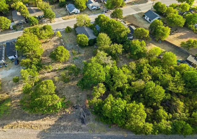 Photo 2 of Single family home for sale at 400 & 402 Wyatt St, Waxahachie, TX 75165 | MLS# 21346824 | Listing updated on 2026-08-27
