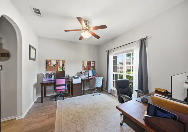 Photo 4 of Sale Pending at 10212 Point Lobos Trl, Fort Worth, TX 76177 | MLS# 21346966 | Listing updated on 2026-08-25