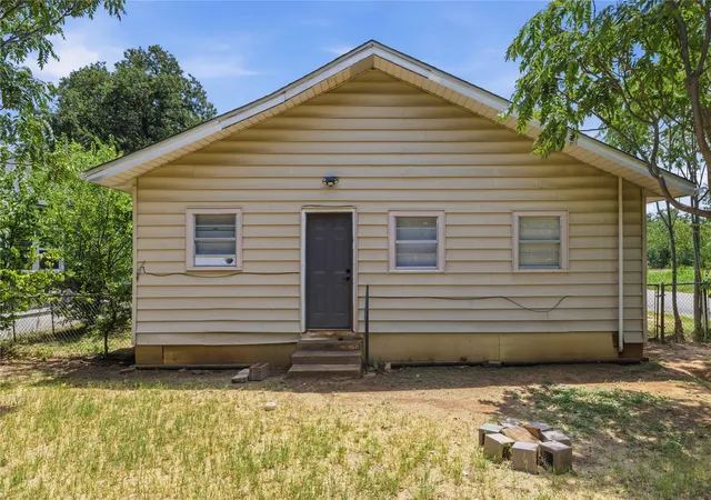 Photo 27 of Sale Pending at 1317 Avenue C, Brownwood, TX 76801 | MLS# 21345982 | Listing updated on 2026-10-06