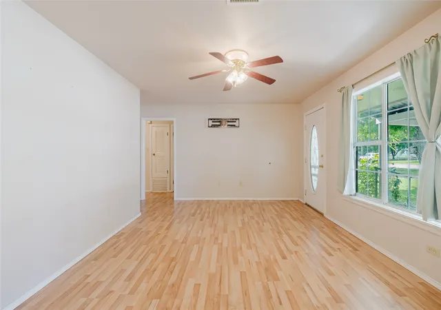 5th image of 649 E Short Ave, De Leon, TX 76444 | MLS# 21345841