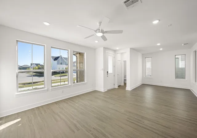 Photo 3 of Townhouse for sale at 1421 Laurel Ln, Argyle, TX 76226 | MLS# 21347164 | Listing updated on 2026-08-28