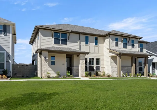 Photo 4 of Townhouse for sale at 1421 Laurel Ln, Argyle, TX 76226 | MLS# 21347164 | Listing updated on 2026-08-28