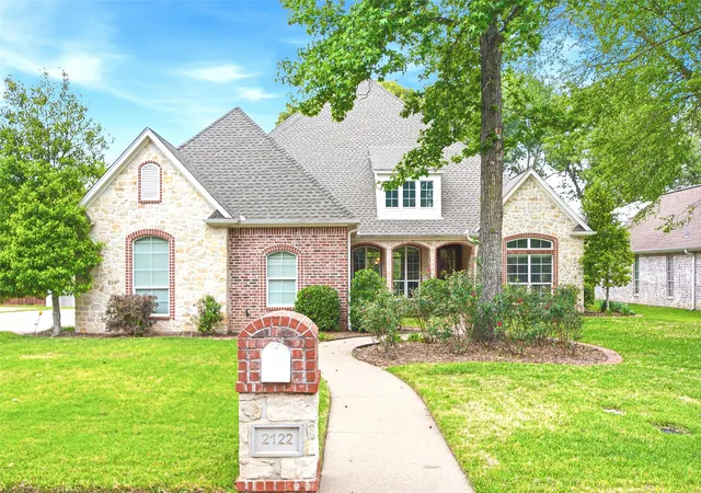 2nd image of 2122 Woodlands Dr, Tyler, TX 75703 | MLS# 21347218