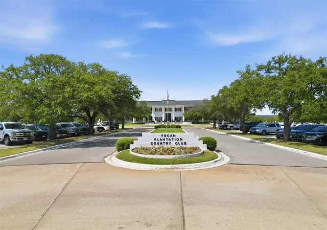Photo 40 of Single family home for sale at 104 Hazlewood Ct, Granbury, TX 76049 | MLS# 21342542 | Listing updated on 2026-09-29