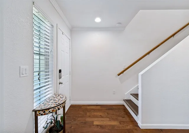 Photo 4 of Townhouse for sale at 9480 Timberleaf Dr, Dallas, TX 75243 | MLS# 21346202 | Listing updated on 2026-09-17