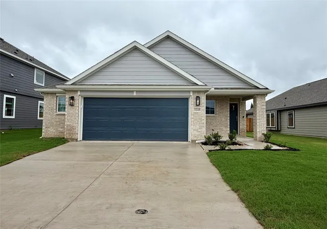 Photo 3 of Single family home for sale at 3245 Kelso Dr, Fort Worth, TX 76140 | MLS# 21345902 | Listing updated on 2026-10-07