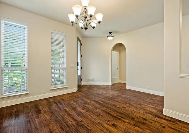 2nd image of 208 Gatwick Ct, Wylie, TX 75098 | MLS# 21346347