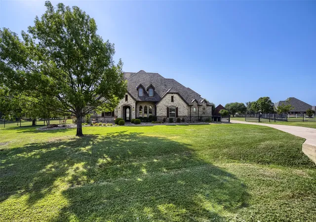 Photo 1 of Single family home for sale at 1501 Willow Tree Dr, Haslet, TX 76052 | MLS# 21345613 | Listing updated on 2026-09-29