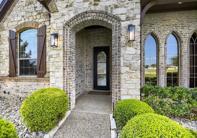 Photo 3 of Single family home for sale at 1501 Willow Tree Dr, Haslet, TX 76052 | MLS# 21345613 | Listing updated on 2026-09-29