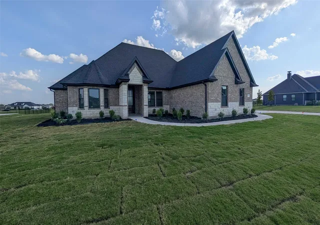 Photo 3 of Single family home for sale at 4735 Sasha Wy, Caddo Mills, TX 75135 | MLS# 21347309 | Listing updated on 2026-09-01