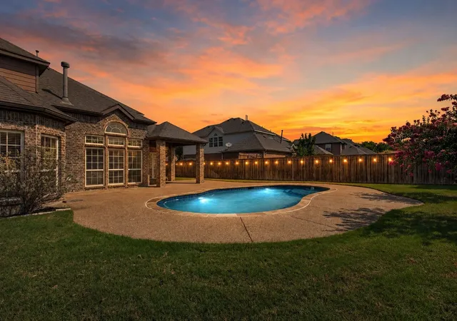 Photo 1 of Single family home for sale at 813 Wren Ct, Forney, TX 75126 | MLS# 21346122 | Listing updated on 2026-09-25
