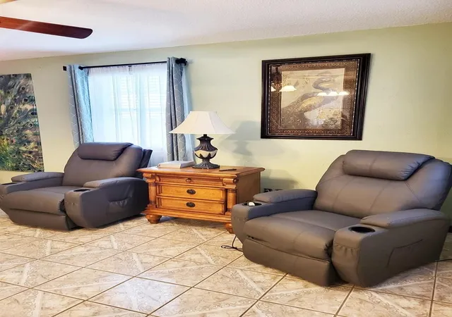 1st image of 4446 Fm 607 S, Larue, TX 75770 | MLS# 21347493