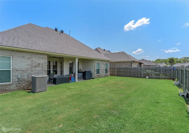 Photo 3 of Single family home for sale at 1356 Quincy Dr, Bossier City, LA 71111 | MLS# 21342183 | Listing updated on 2026-09-06