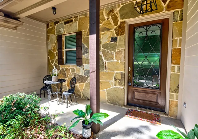 Photo 2 of Single family home for sale at 9236 Safari Blf, Larue, TX 75770 | MLS# 21344706 | Listing updated on 2026-09-03