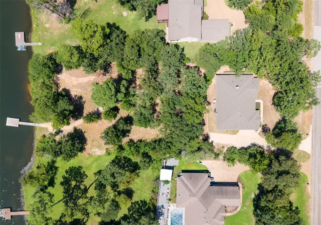Photo 4 of Single family home for sale at 9236 Safari Blf, Larue, TX 75770 | MLS# 21344706 | Listing updated on 2026-09-03