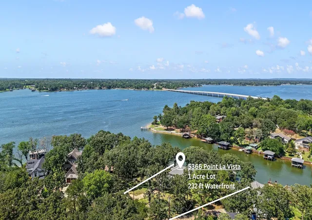 Photo 3 of Single family home for sale at 5366 Point Lavista, Malakoff, TX 75148 | MLS# 21346648 | Listing updated on 2026-10-03