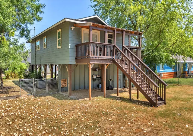 Photo 1 of Single family home for sale at 242 Autumn Wood Trl, Gun Barrel City, TX 75156 | MLS# 21347532 | Listing updated on 2026-08-13