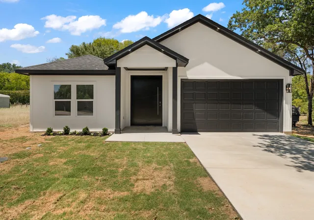 Photo 1 of Single family home for sale at 104 Clear Fork St, Gun Barrel City, TX 75156 | MLS# 21345664 | Listing updated on 2026-09-04